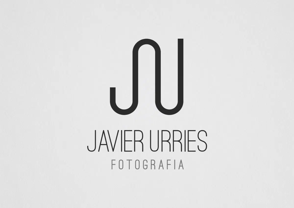 Logotipo en blanco y negro